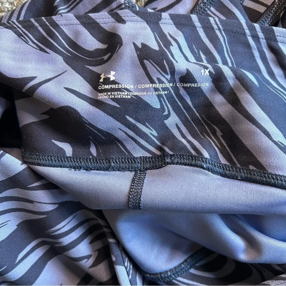 Under Armour Swirl Pattern Leggings - Black and purple